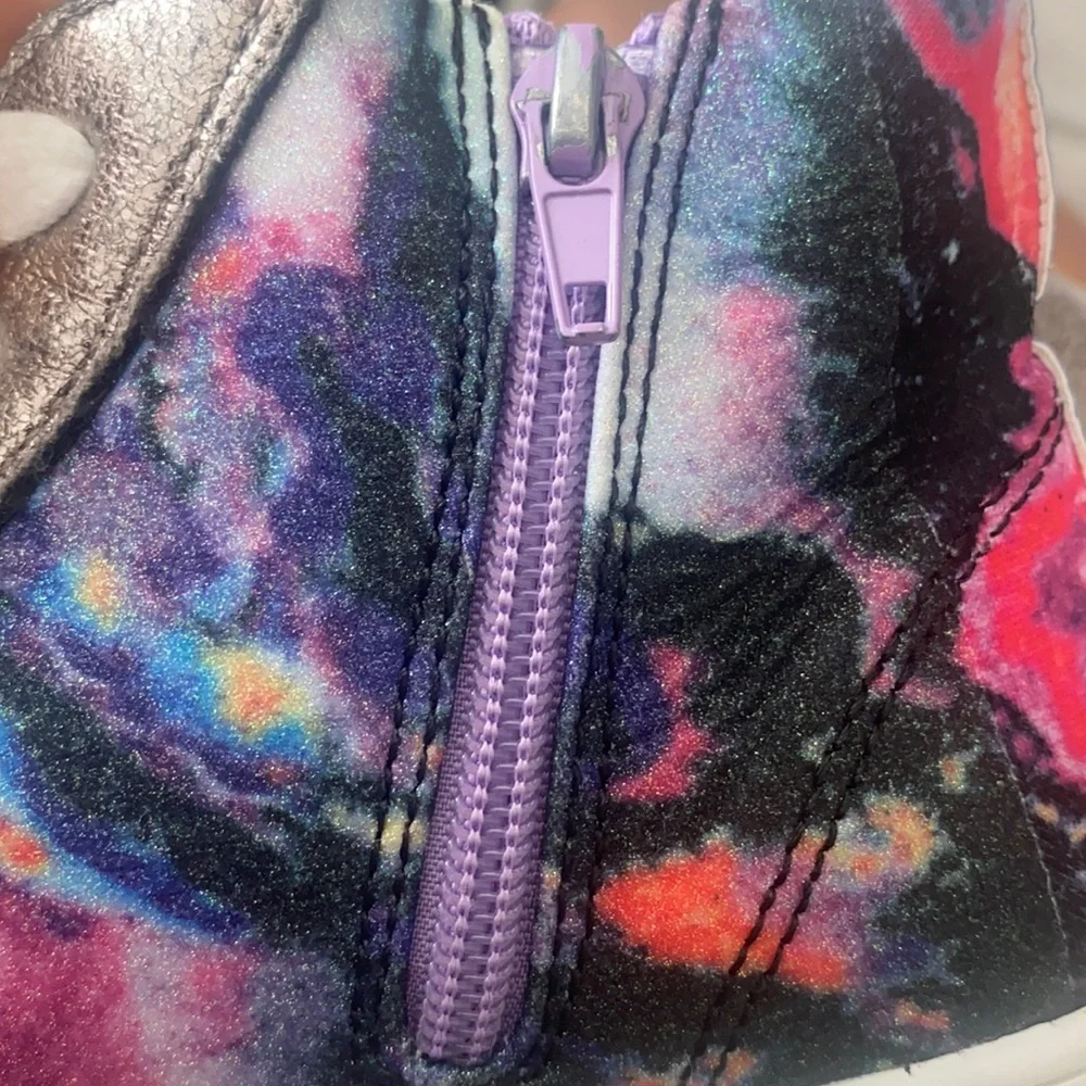 Steve Madden Girls Youth Hi-Top Sneaker multicolor metallic laces zipper size 5